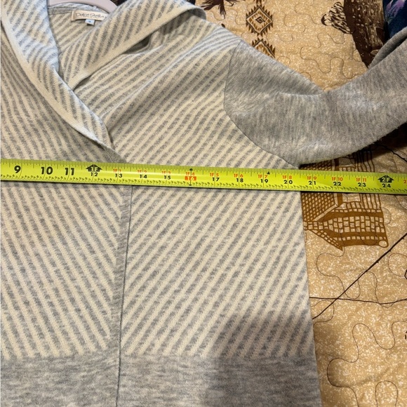 Dolce Stella Hooded Open Front Cardigan Gray Marled Wool Blend Cozy Knit - Picture 7 of 10